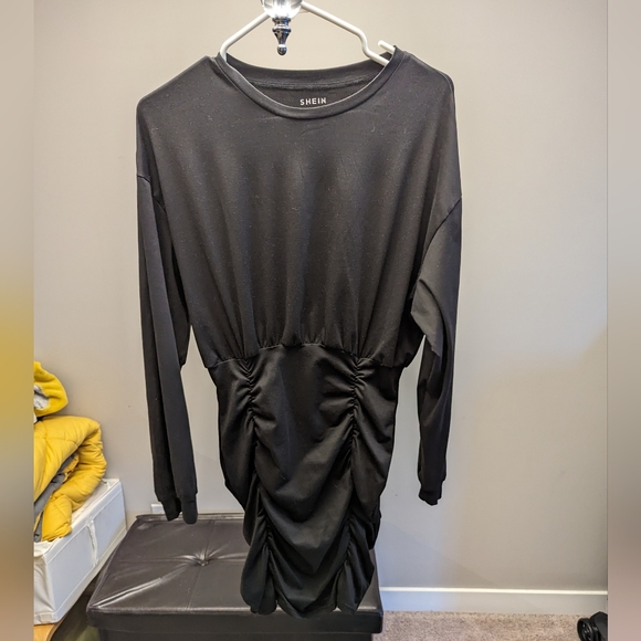 Shein dress. Size L - Picture 1 of 3